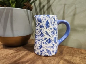 Blau & Weiß Keramik Mini Krug, Hase & Blumenmuster Vase - Bild 1 von 5