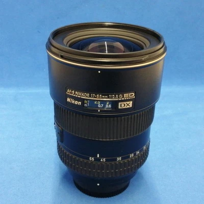 Nikon AF-S Nikkor 17-55 F2.8G ED/F Montaje Foto 1 de 4