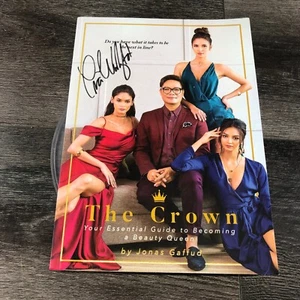 SIGNED Jonas Gaffud AND Miss Universe Pia Wurtzbach The Crown Beauty Queen Guide - Picture 1 of 12