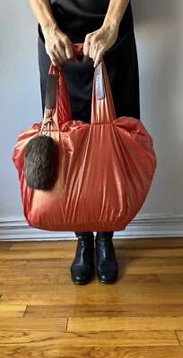 VEJA POR CHLOE JOY RIDER BOLSA DE OMBRO DE NÁILON PUFFER VIAGEM FIM DE SEMANA LARANJA GRANDE - Imagem 1 de 4