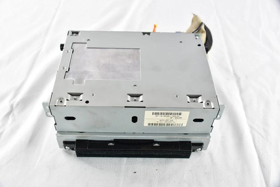 RECEPTOR REPRODUCTOR DE CD RADIO AM FM LAND ROVER 2010-20 JAGUAR 2012-17 OE CF6N18C815JJ Foto 1 de 4