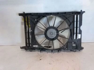 Conjunto de ventilador de motor ventilador de radiador Toyota Corolla 2009-2013 2ZRFE 1,8 L Foto 1 de 4