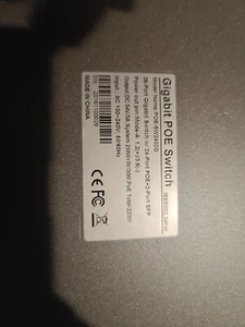 26 port Gigabit Ethernet Switch - Picture 1 of 3