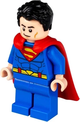 LEGO DC Superheroes: Superman Minifigure with Rubber Cape - Image 1 of 4