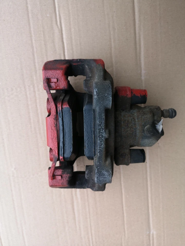 Mercedes Benz R320 2006 W251 pinza de freno completa pasajero trasero lado izquierdo Foto 1 de 4