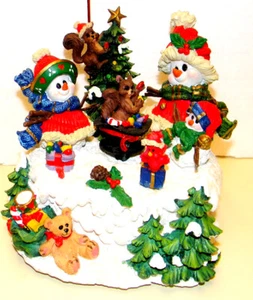 Studio Nova "Figura Musical de Navidad" - 7"x7"x5" - Nuevo - Imagen 1 de 6