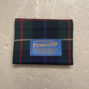 Pendleton Woolen Mills Tartan Plaid Photo Card Wallet Promo Limited NEW - Picture 1 of 5