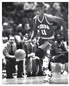 Original 1988 Vernon Maxwell Florida Gators Guard Type 1 8x10 Pressefoto - Bild 1 von 2