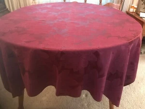 104" x 60" Rectangular BURGUNDY Tablecloth w/8 Matching Napkins,Poinsettia Motif - Picture 1 of 5