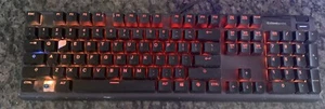 SteelSeries Apex 5 (64532) kabelgebundene Tastatur **LESEN** - Bild 1 von 7