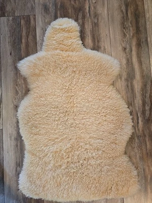 IKEA RENS Sheepskin Rug Cream Colored 32”x 21” - Image 1 of 4