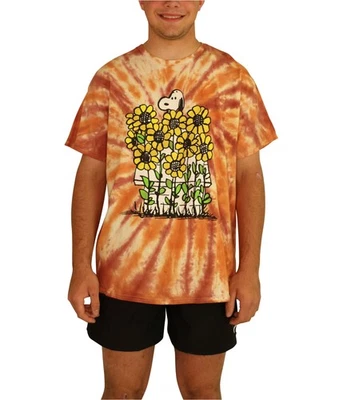 Camiseta con gráfico de flores Snoopy de comida chatarra para hombre, marrón, mediana Foto 1 de 4