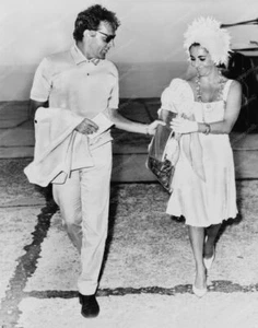 Elizabeth Taylor and Richard Burton Classic 8 by 10 Reprint Photograph - Picture 1 of 1