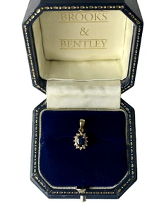 Sapphire & Diamond Cluster 9ct Gold Vintage Pendant Sapphire & Diamond Pendant - Picture 1 of 14