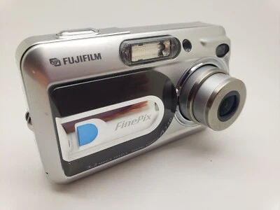 NrMint Retro Working Silver Fujifilm FinePix A330 Digital Camera 3.2MP - Image 1 of 4