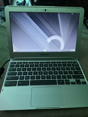 Samsung Chromebook XE310XBA-K04US 11.6" 16GB Gris - Grado B Foto 1 de 4