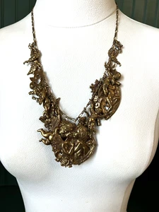 Vintage Messing Charm Halskette Cherubs & Feen 21 Charms insgesamt schöne Patina B4 - Bild 1 von 16