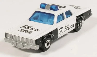 MATCHBOX 10 PLYMOUTH GRAN FURY POLICE SILVER PAINTED ENGLAND DEEP SHUTLINES BZL - Image 1 of 4