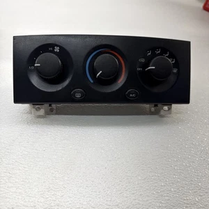 99-04 Jeep Grand Cherokee Manual Climate Control Temperature Unit A/C Heater OEM - Picture 1 of 19