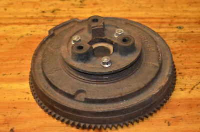 John Deere 425 Flywheel AM109399 - Image 1 of 4