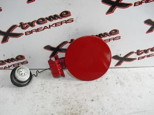 TOYOTA YARIS 2011-2014 FUEL FILLER FLAP CAP LID COVER RED - XBFF0038 - Picture 1 of 2