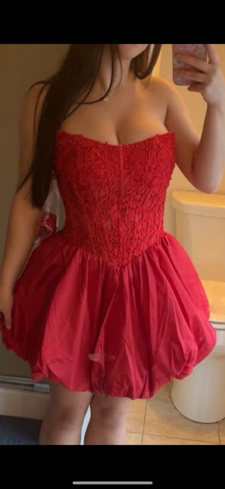 Vestido Sherri Hill Red Hoco; Novo em folha, nunca usado, tamanho 4 - Imagem 1 de 4