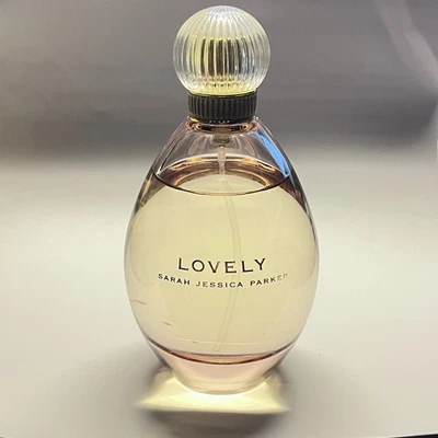 Sarah Jessica Parker Lovely Eau de Parfum Spray for Women 3.4 oz 100 ml - Image 1 of 4
