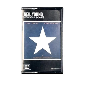 NEIL YOUNG HAWKS & DOVES Cassette Tape 1980 ITALY RELEASE Rock Folk Rare - Picture 1 of 5