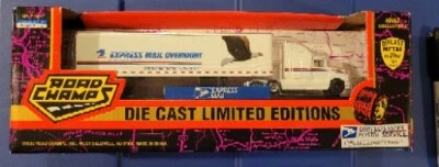 Road Champs Ford Aeromax 120 USPS Express Mail Overnight Tractor Trailer 1/87 - Image 1 of 4