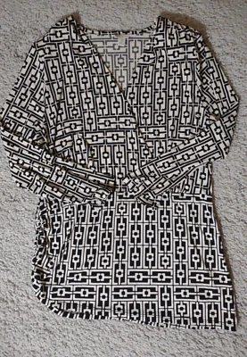 Cato 3/4Sleeve Top Black And White Geometric Size Medium With Shoulderpads  - Image 1 of 4