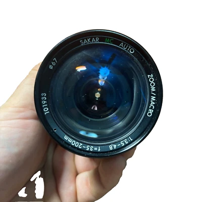 Sakar MC Auto Zoom/Macro 1:3.5-4.8 f=35-200mm 67mm, Made in Japan - Image 1 of 4