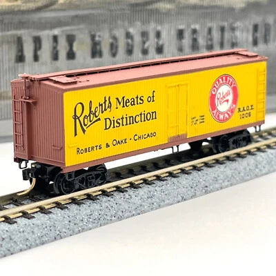 Micro-Trains N Scale 49080 Roberts Meats of Distinction Wood Reefer RAOX 1005 - Image 1 of 4