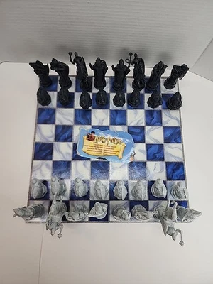 2002 Harry Potter Wizard Chess Set Mattel Game ( 32 pieces )  - Image 1 of 4