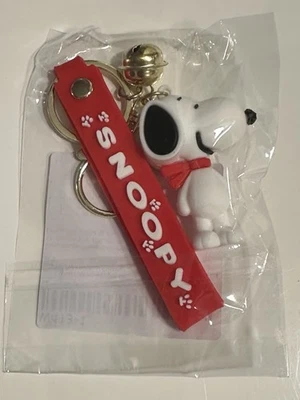Schlüsselanhänger - Snoopy mit rotem Halstuch von den Peanuts - Nagelneu - Bild 1 von 4