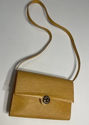 Bolso de Mano Louis Vuitton Pochette Arche Cuero Epi Amarillo (2 Vías) Foto 1 de 4