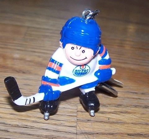 NHL VINTAGE Edmonton Oilers Lil Brat Keychain/Keyring 1990's Hockey CUTE!!! Cover