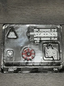 JAMES BOND 007 - ASTON MARTIN DB5 - 1:8 SCALE BUILD - CAR PART 04 - Picture 1 of 2