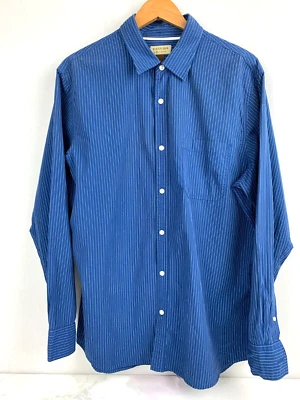 SONOMA Life & Style  L Men's  Classic Collar dress shirt Top Blue Striped Pocket - Image 1 of 4