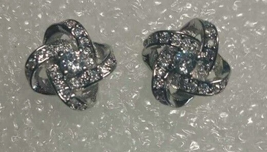 GRAZIOSI ORECCHINI IPOALLERGENICI A BOTTONE CON ZIRCONI IN ARGENTO 925 - Immagine 1 di 1