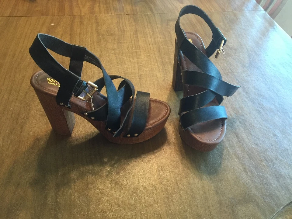 Women's Shoes - Image 1 of 3