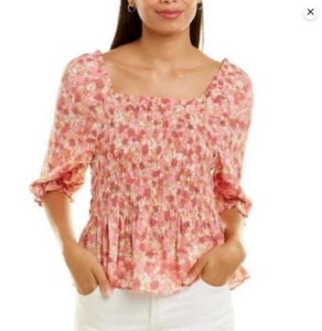 NANETTE LEPORE Pink Floral Smocked Blouse Ruffles Size M - Picture 1 of 6