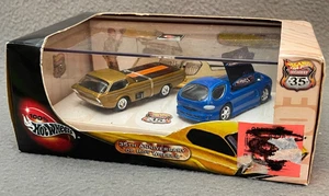 Hot Wheels 35th Anniversary 2 Car Set & Case Deora & Deora II 2002 NFFB - Picture 1 of 9
