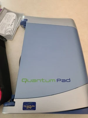 Leap Frog Quantum Leap Pad Learning System 3 Books Cartridges & Case Tested C2 - Image 1 of 4