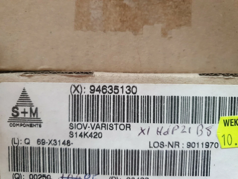 1 LOTE DE 85 PEÇAS S+M S14K420 SIOV-VARISTOR - Imagem 1 de 1