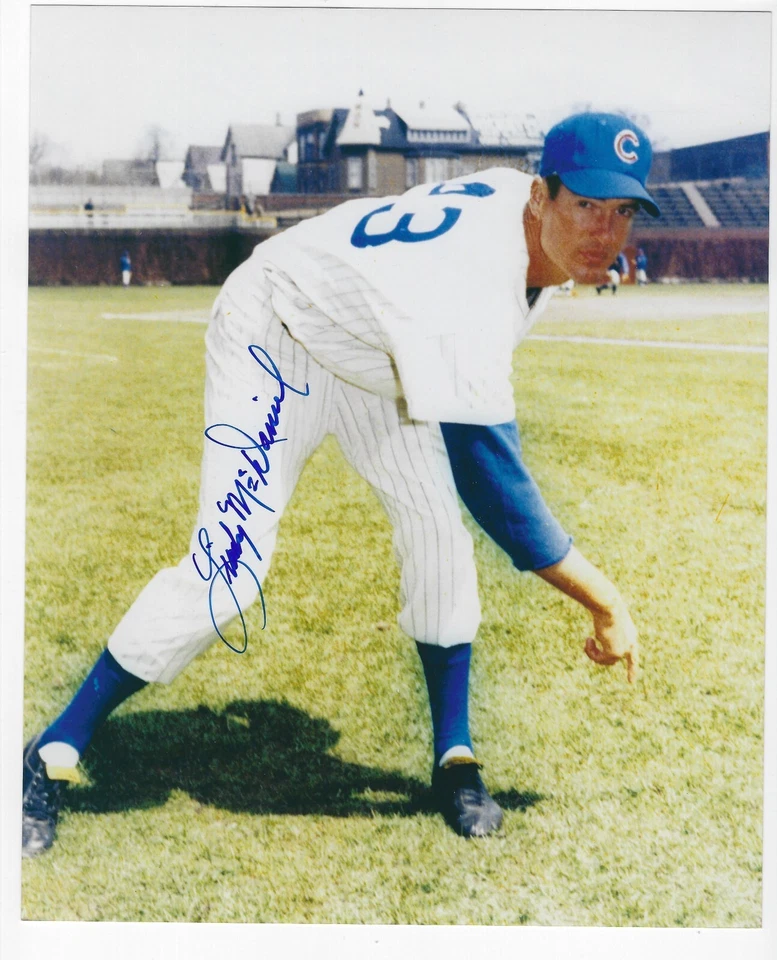 Foto autógrafa autografiada por Lindy McDaniel Chicago Cubs 8x10  Foto 1 de 1