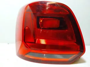 FANALE POSTERIORE/CODA VOLKSWAGEN POLO RHD 2017 SULLA CARROZZERIA (LATO PASSEGGERO) 6C0945095L - Foto 1 di 6