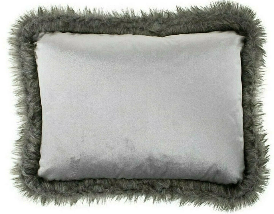 Kissen mit Füllung Dekokissen 35 x 45 cm Samt silberfarben Mars & More - Bild 1 von 2