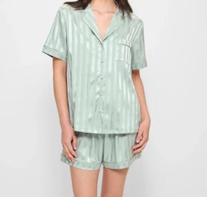 LADIES size L/ 14  dusty sage Satin button summer pyjamas Target NEW no tag A263 - Picture 1 of 5