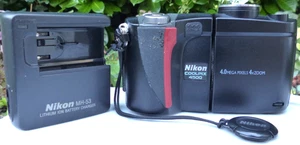 Nikon Coolpix 4500 Digital Camera - With Charger, Battery And 512MB Card. - Picture 1 of 9