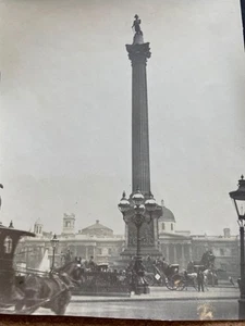 B/W PHOTOGRAPH ALBUMEN NELSONS COLUMN LONDON HORSE DRAWN COACHES - Picture 1 of 3